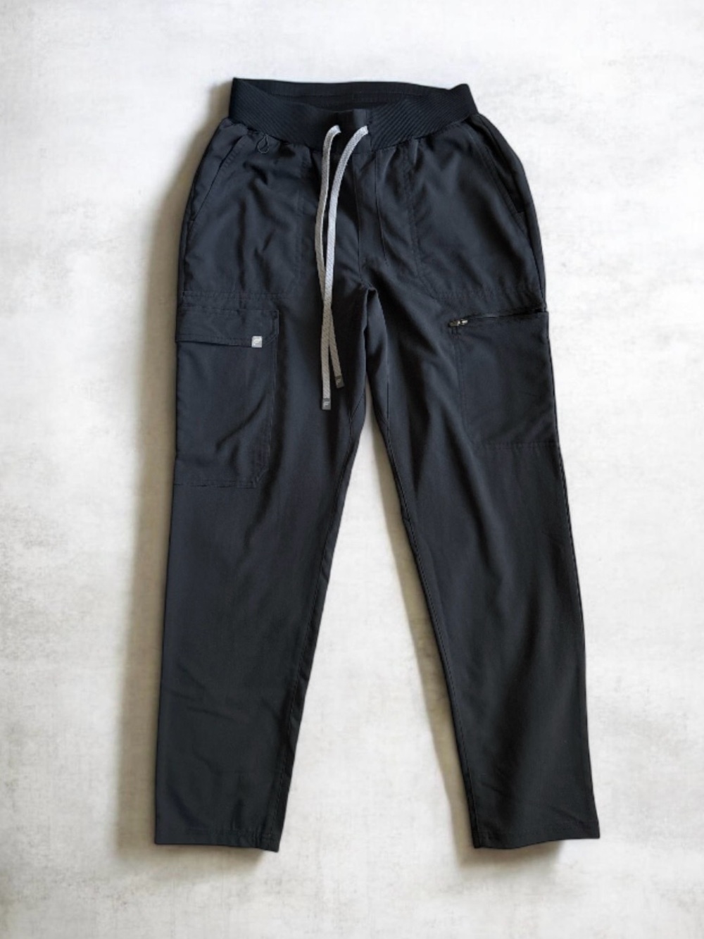 Fabletics Active Cargo Pants Black Knit Waistband Drawstring Men's Size Small